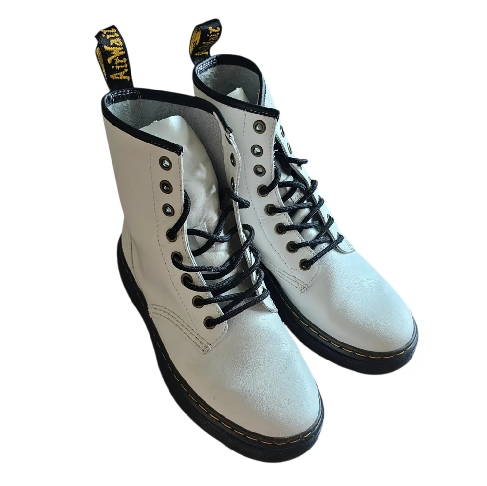 Dr. Martens Zavala White Leather 8 Eyelet Lace Up Combat Boots Womens Size 7 - Picture 4 of 7